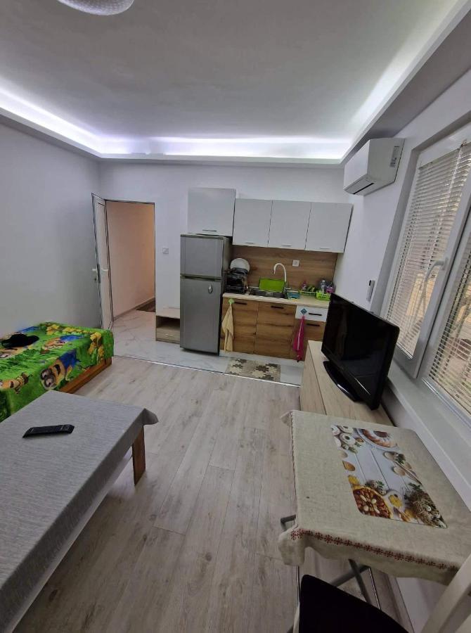 Lux Appartement Plovdiv Buitenkant foto